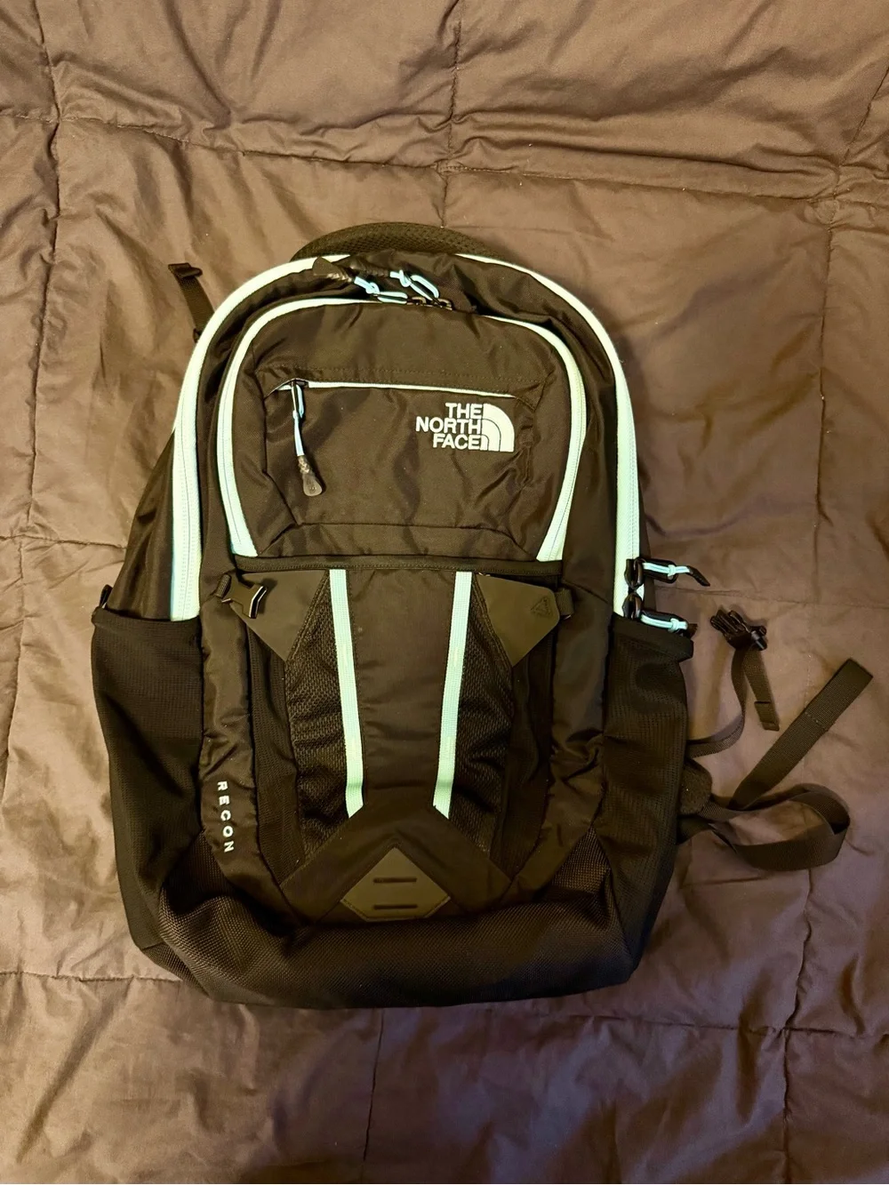 The North Face Women’s Recon 30L Backpack – Black & Aqua – FlexVent – Excellent